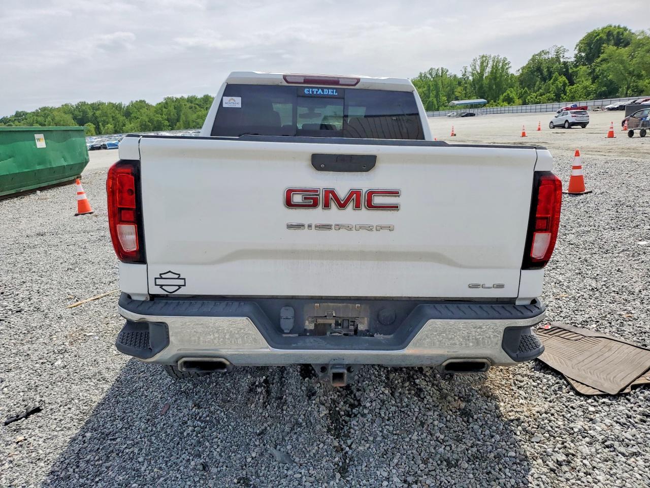 2020 GMC Sierra K1500 SLE