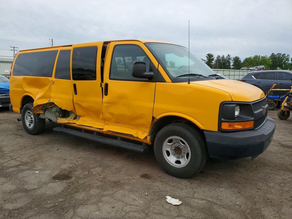 2015 Chevrolet Express G3500 LS