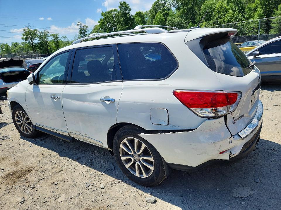 2016 Nissan Pathfinder sl