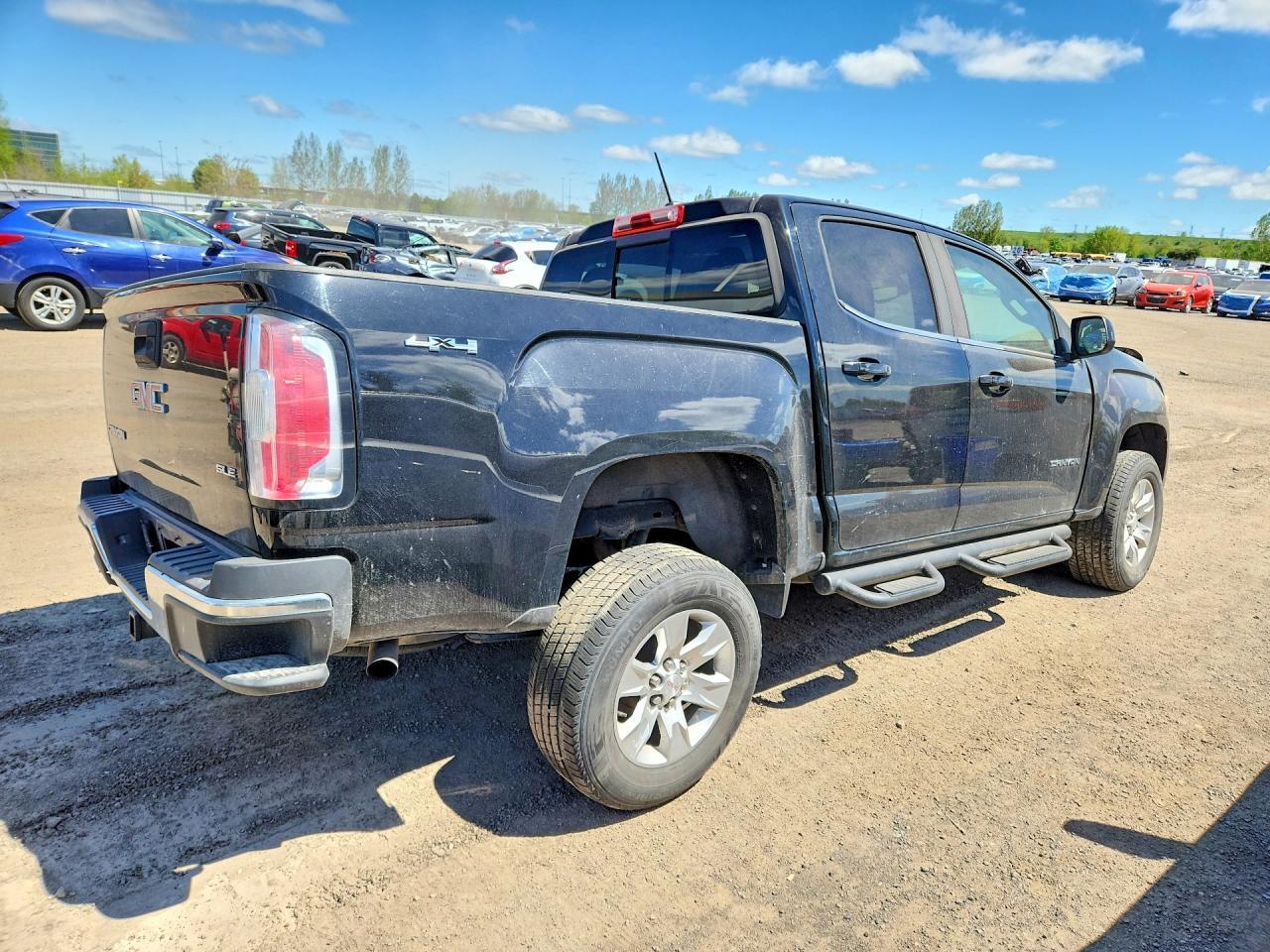2017 GMC Canyon SLE