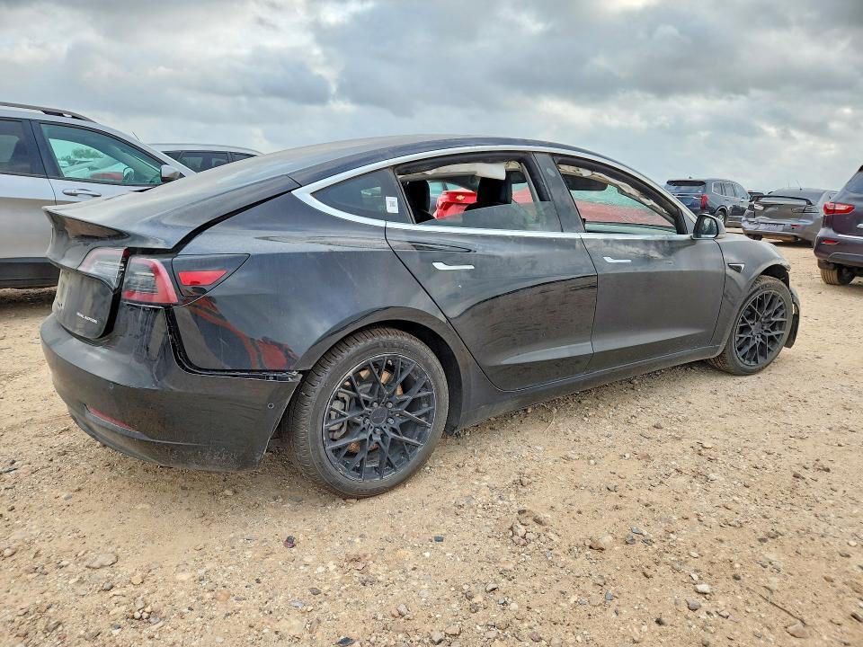2018 Tesla Mdl 3 4D