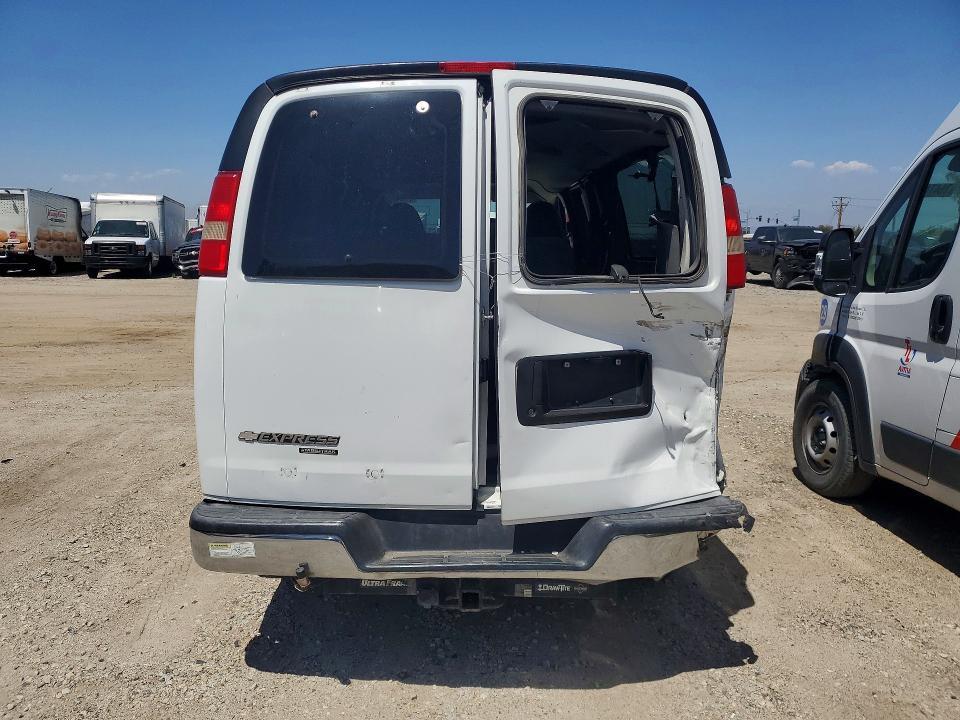 2013 Chevrolet Express G3500 LS