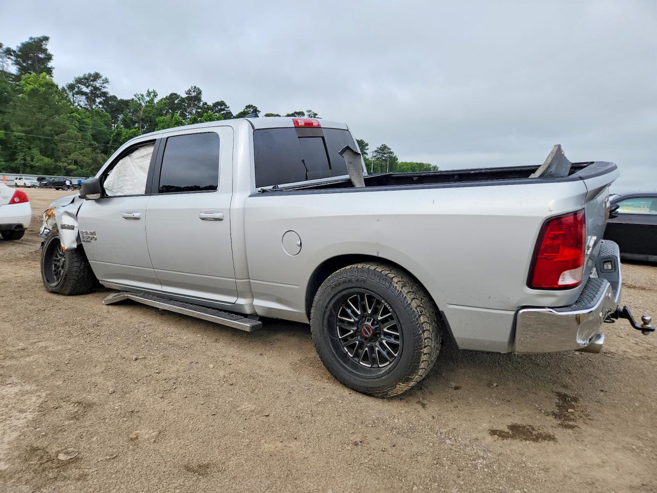 2019 Dodge RAM 1500 Classic SLT