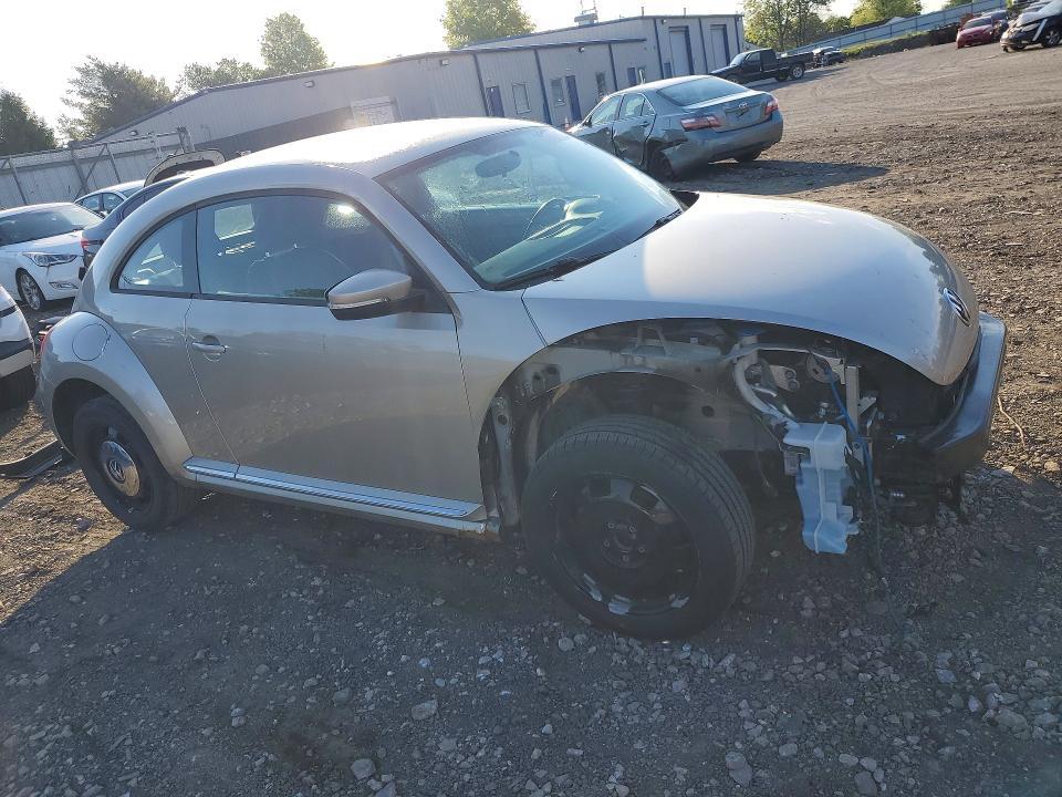 2013 Volkswagen Beetle