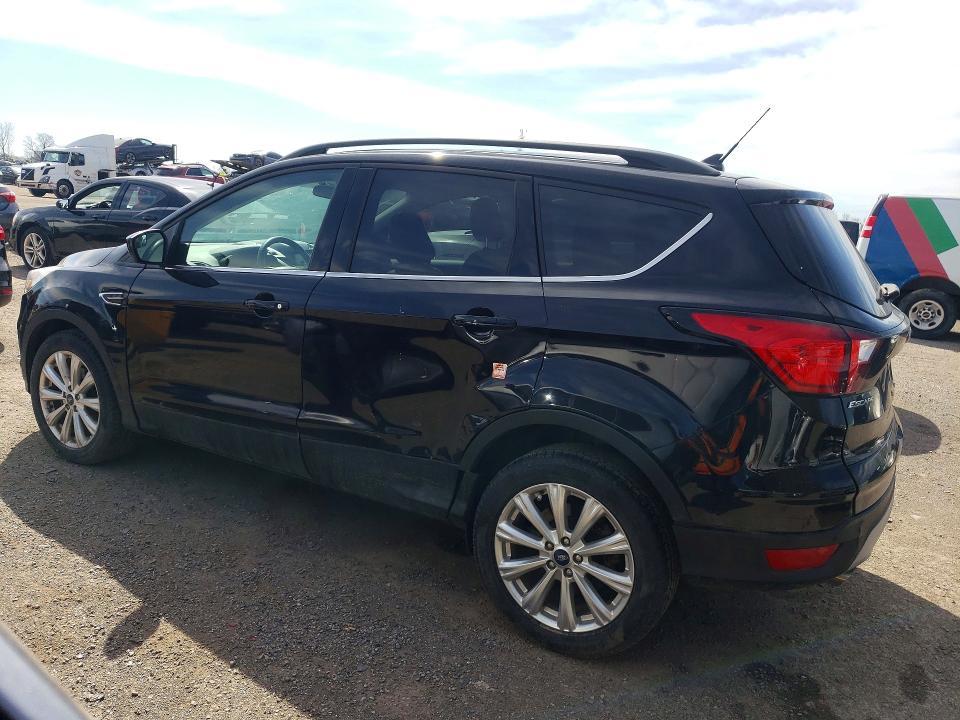 2019 Ford Escape sel