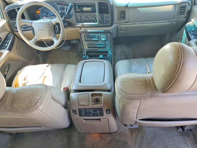 2002 GMC Denali
