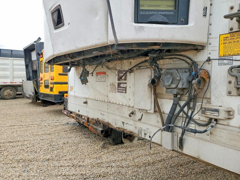 2015 Utility Refrigerated Van Trailer