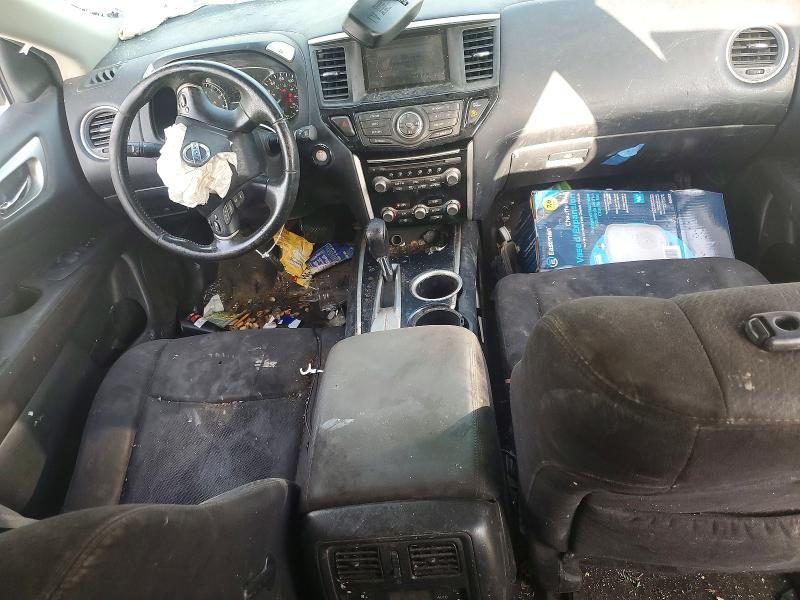 2015 Nissan Pathfinder sv