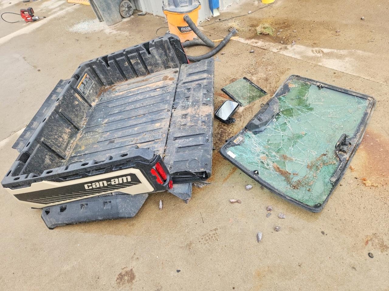 2023 Can-Am Defender Utility Vehicle