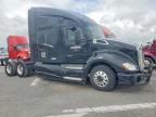 2015 Kenworth T680 Semi Truck