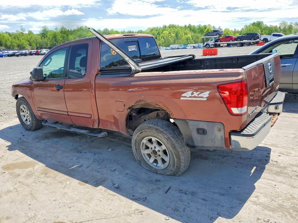 2004 Nissan Titan XE