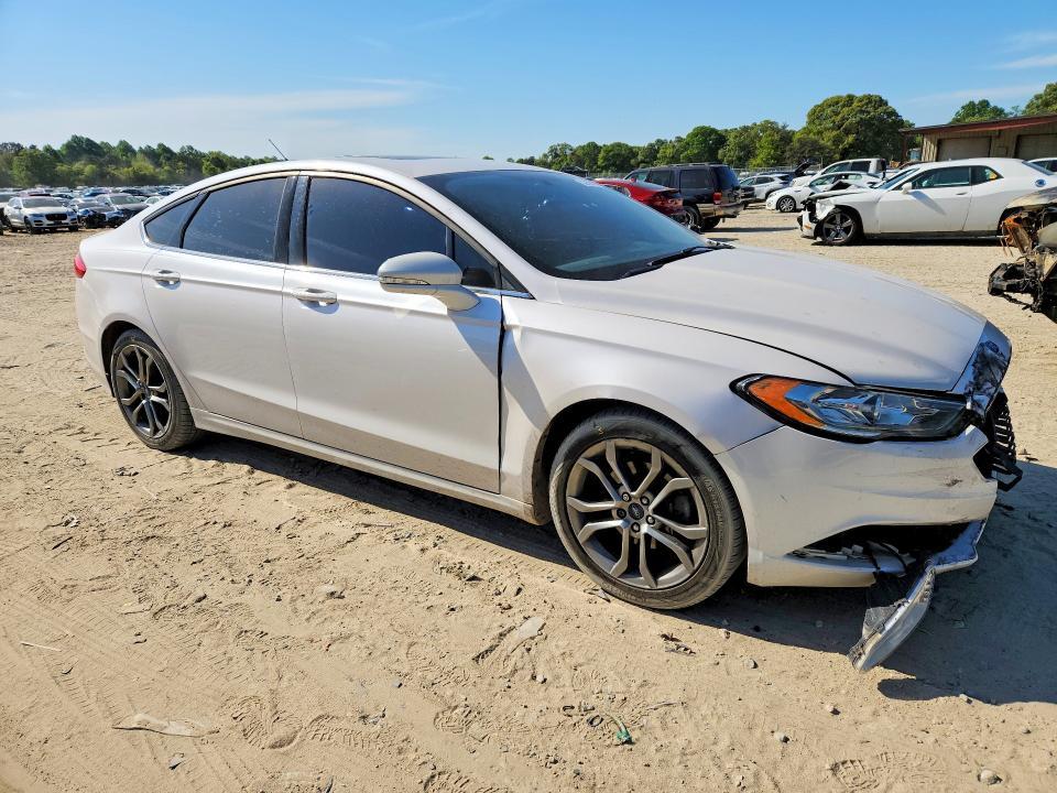 2017 Ford Fusion se