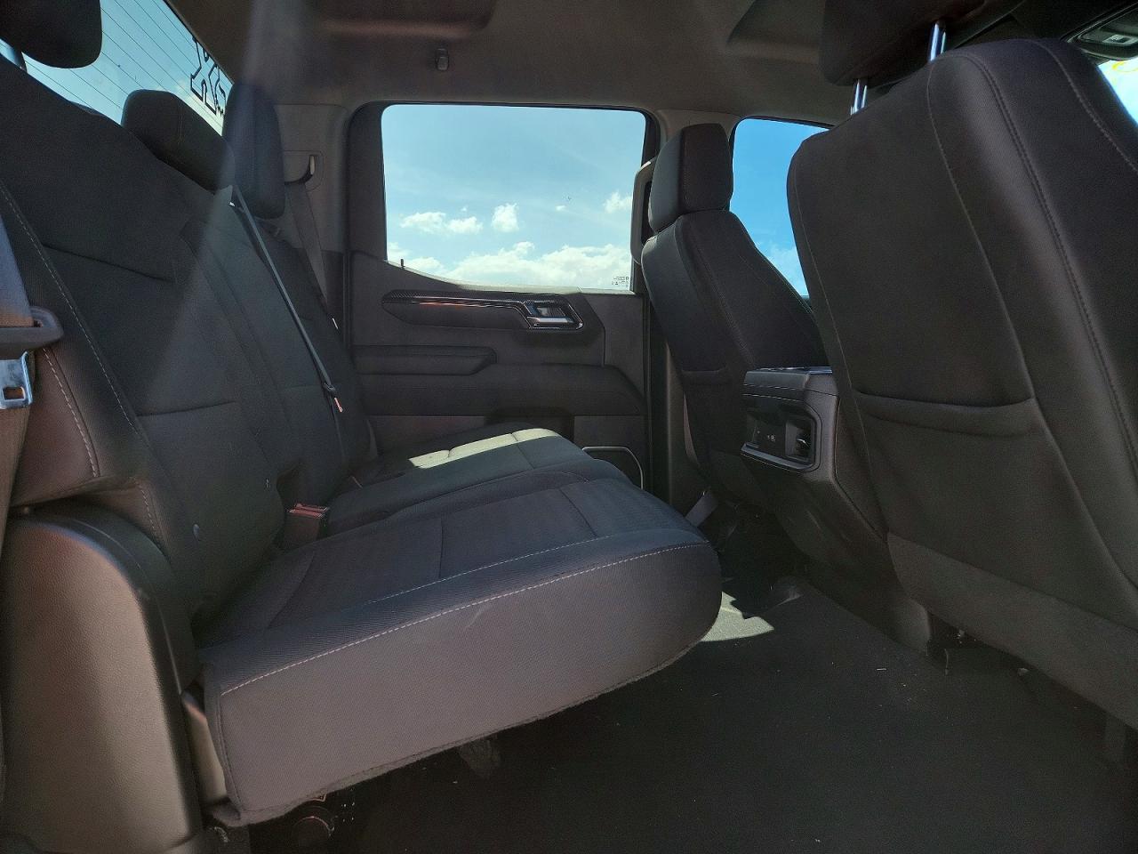 2024 Chevrolet Silverado C1500 LT