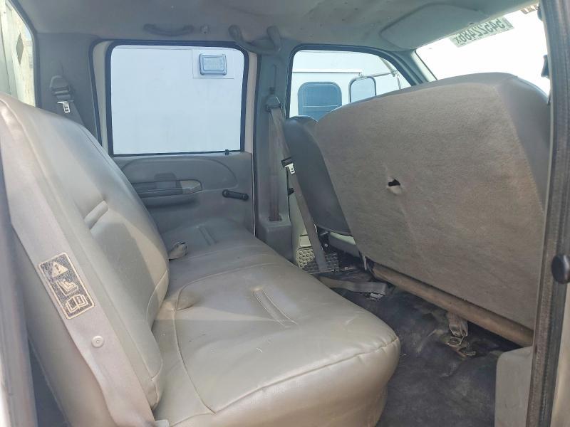 2004 Ford F750 Super Duty