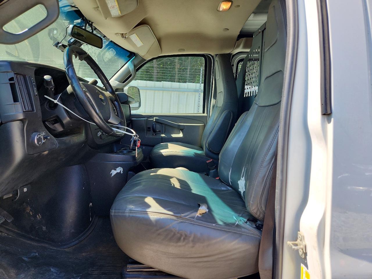 2017 Chevrolet Express 3500 Cargo Delivery Van
