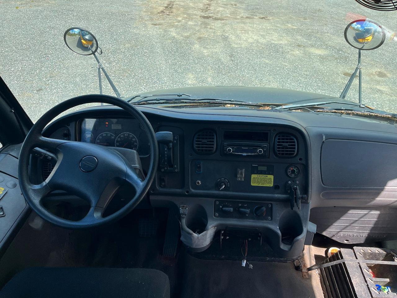 2015 Freightliner Chassis B2B