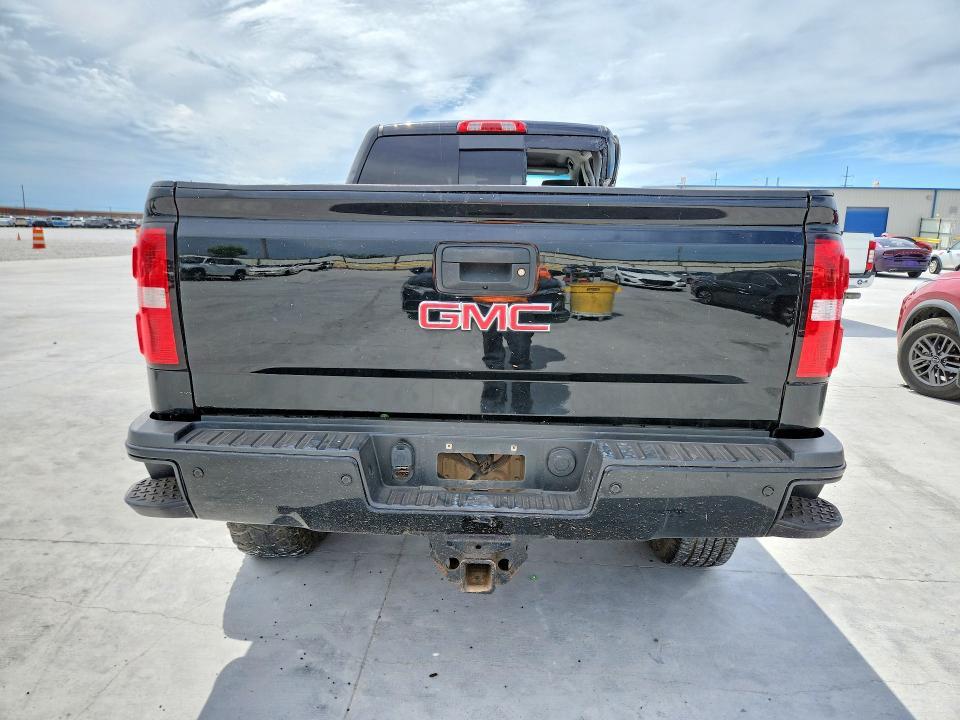 2018 GMC Sierra K2500 Denali