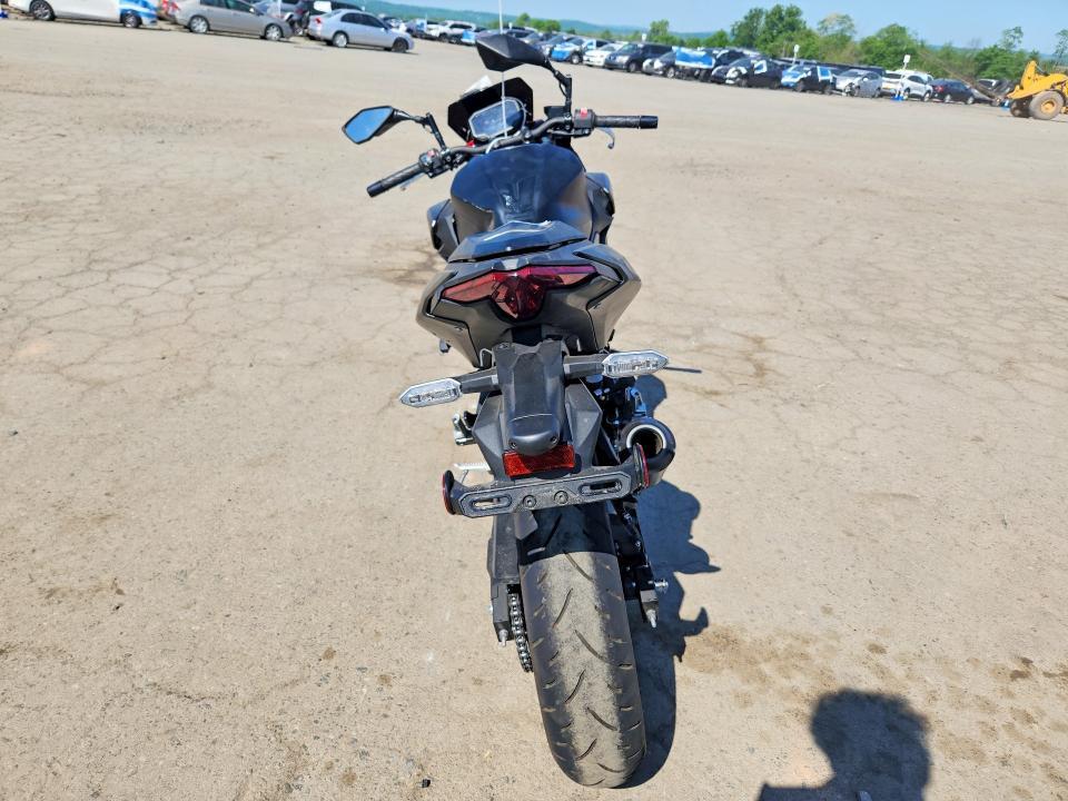 2025 Kawasaki ER500