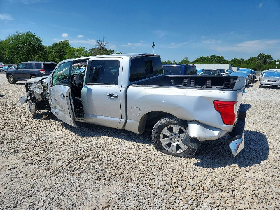 2017 Niss Titan S