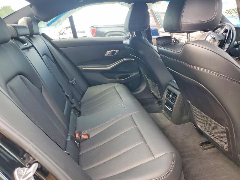 2023 BMW 330i