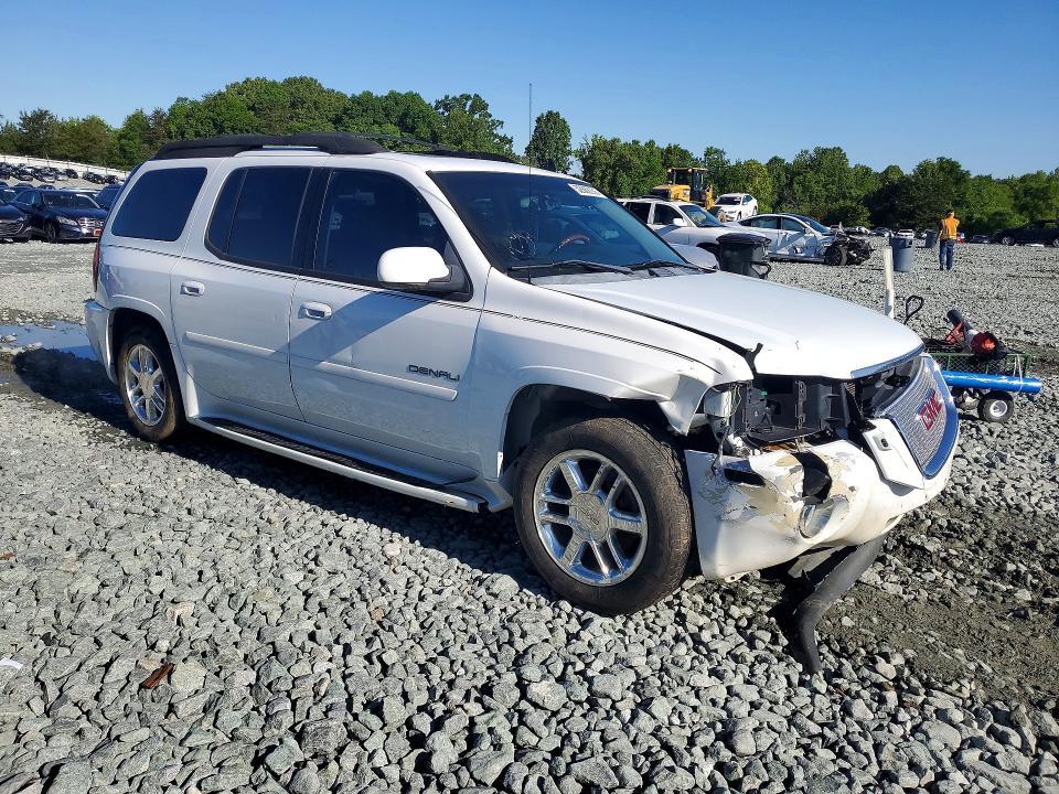 2006 GMC Envoy Denali xl