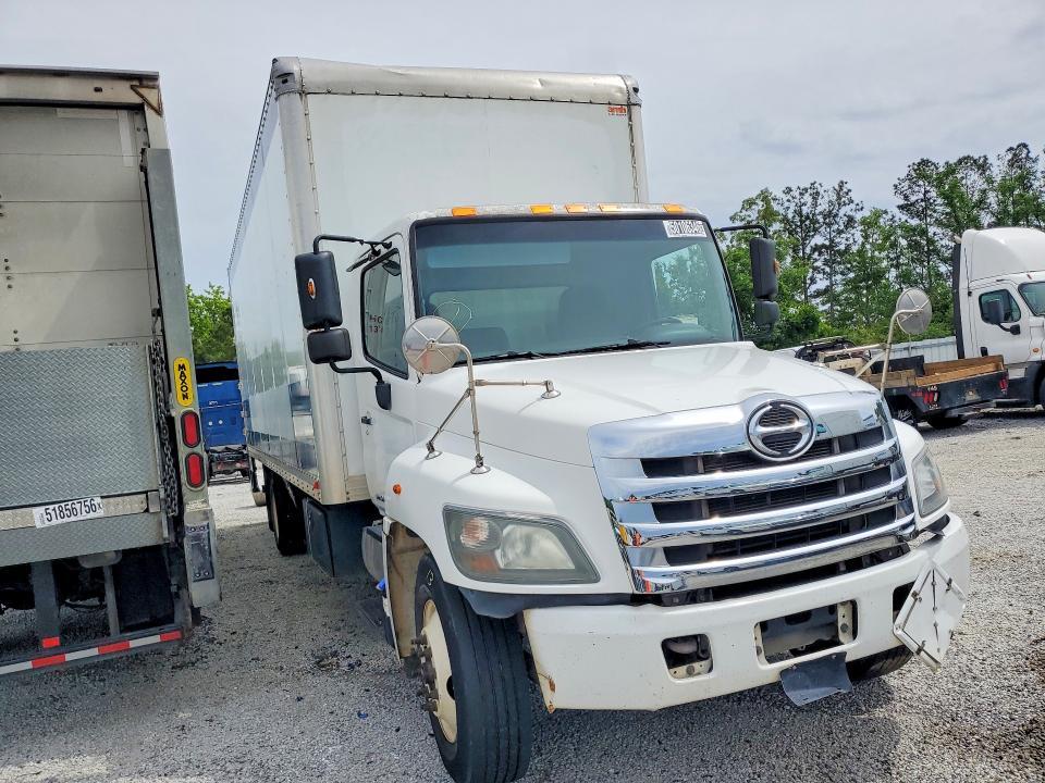 2017 Hino 258/268 BOX Truck