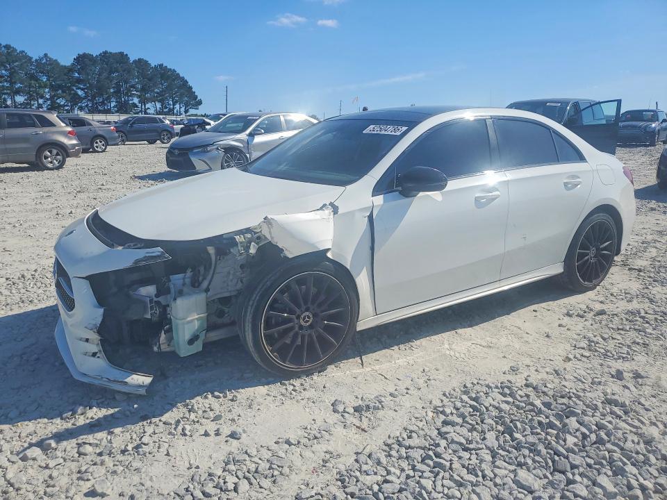2019 Mercedes-Benz A 220