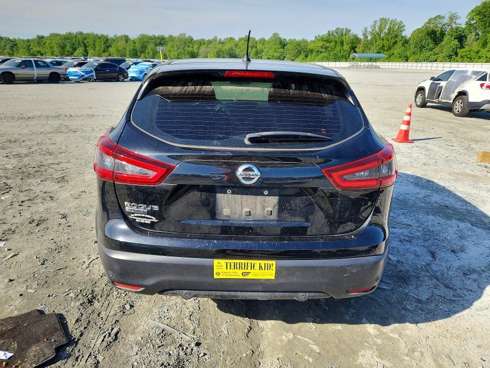 2020 Nissan Rogue Sport s
