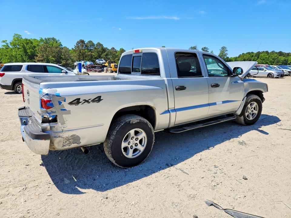 2005 Dodge Dakota Quad SLT