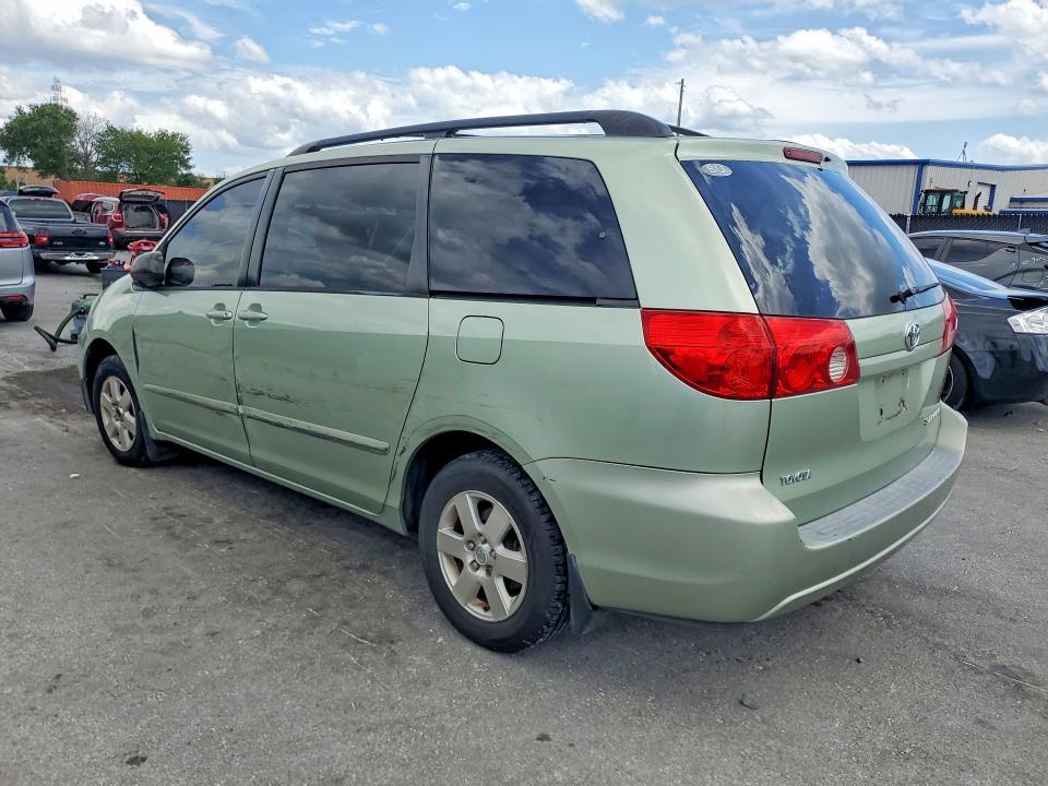 2008 Toyota Sienna le 7-passenger