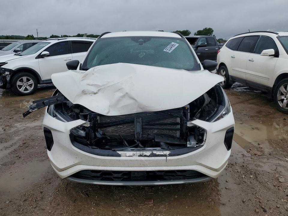 2024 Ford Escape st Line