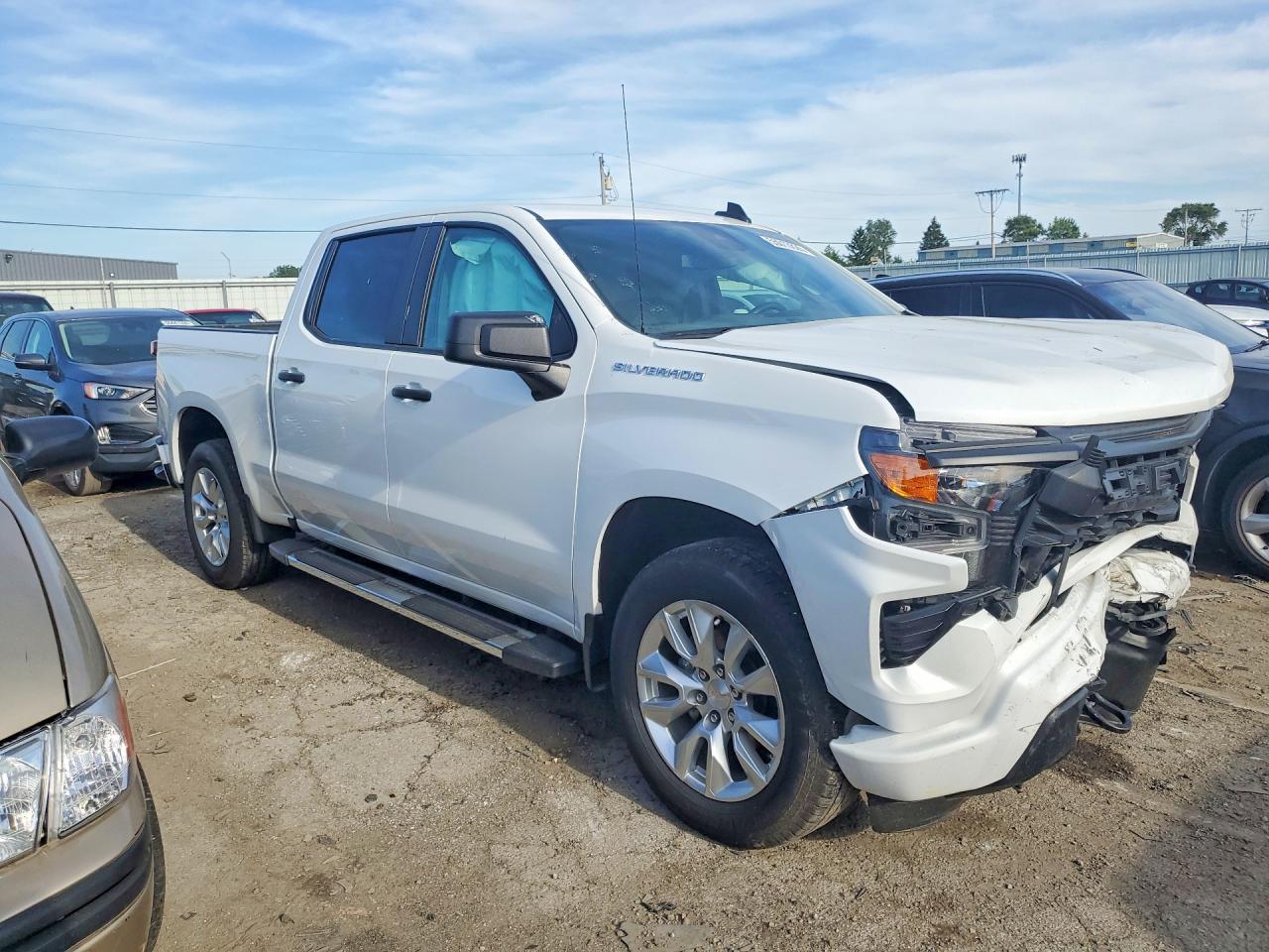 2024 Chevrolet Silverado K1500 Custom