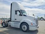 2014 Kenworth T680 Semi Truck