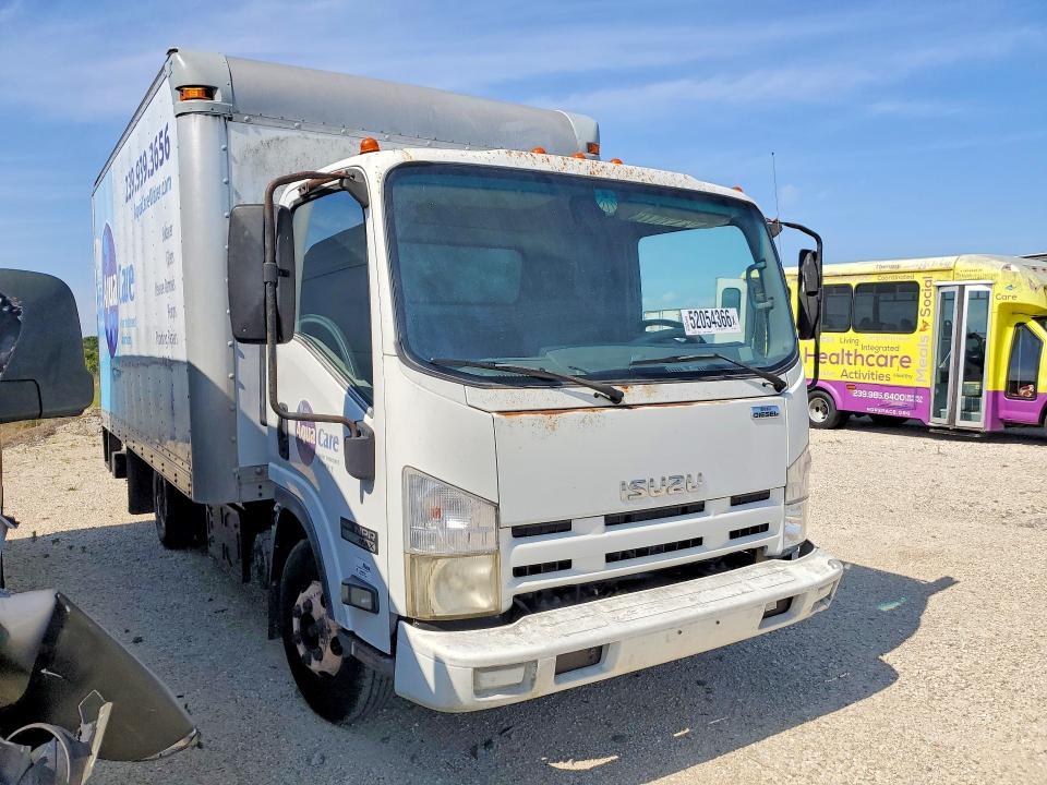 2011 Isuzu NPR BOX Truck