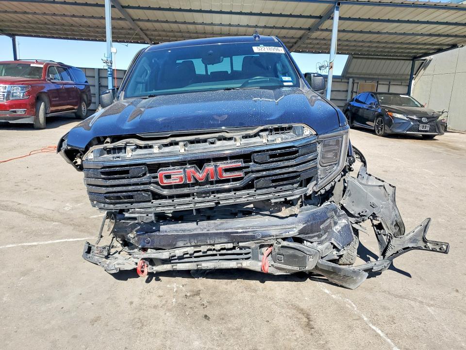 2023 GMC Sierra K1500 AT4
