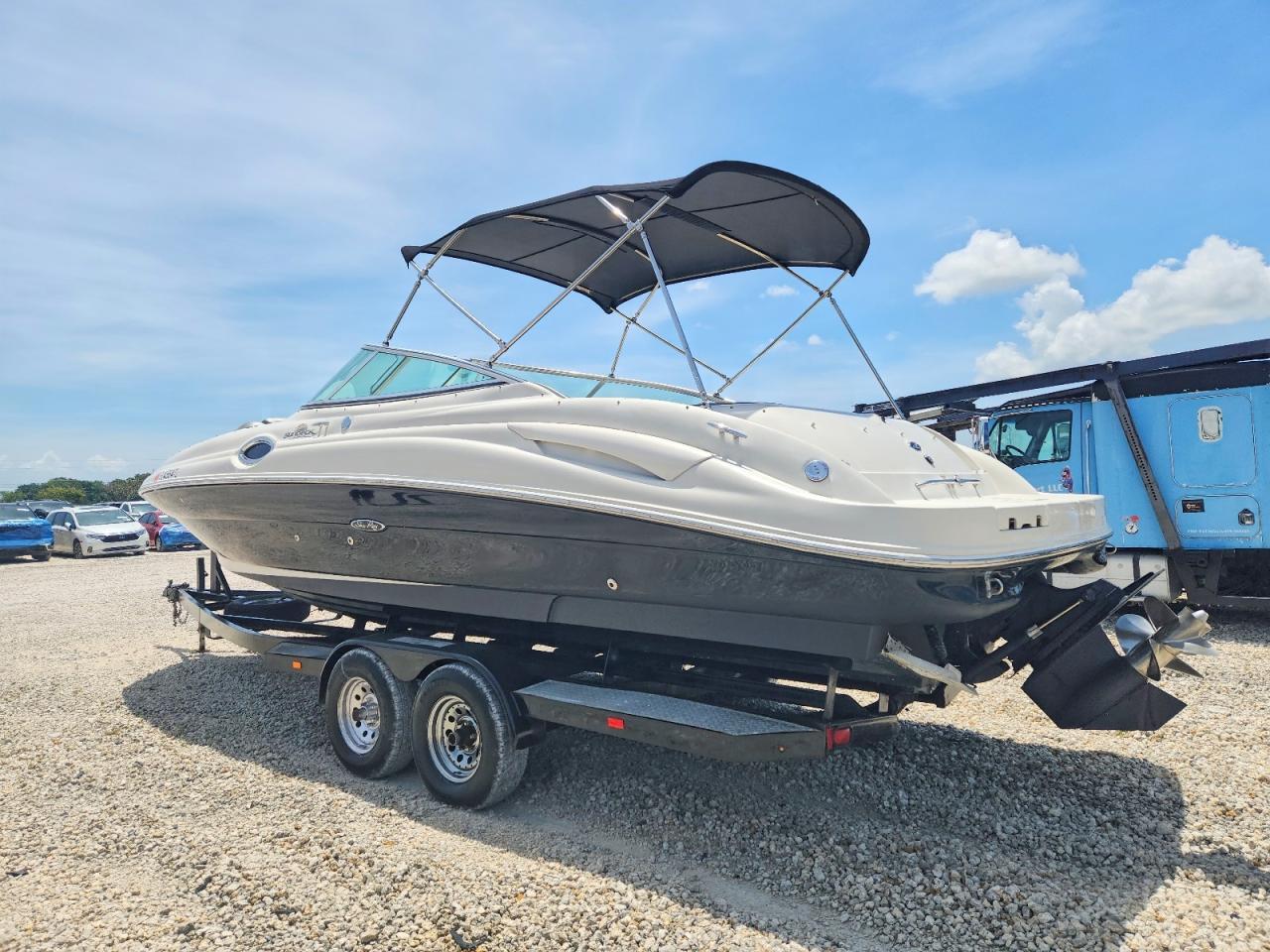 2006 Sea Ray Boat
