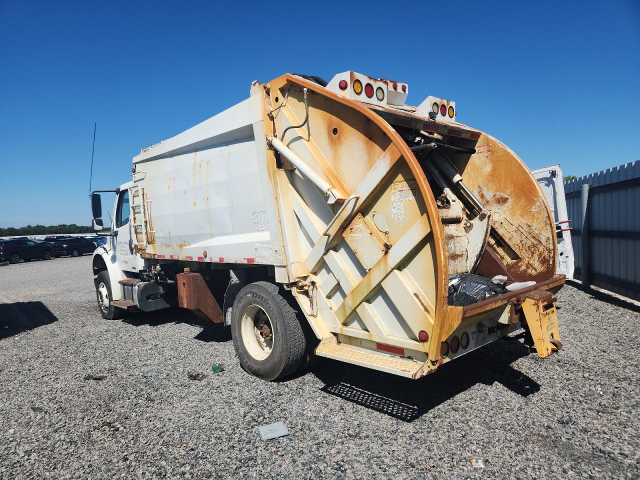 2012 Freigliner 2012 Freightliner Business Class M2 Refuse Truck