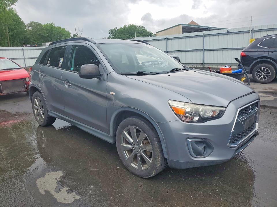 2013 Mitsubishi Outlander Sport le