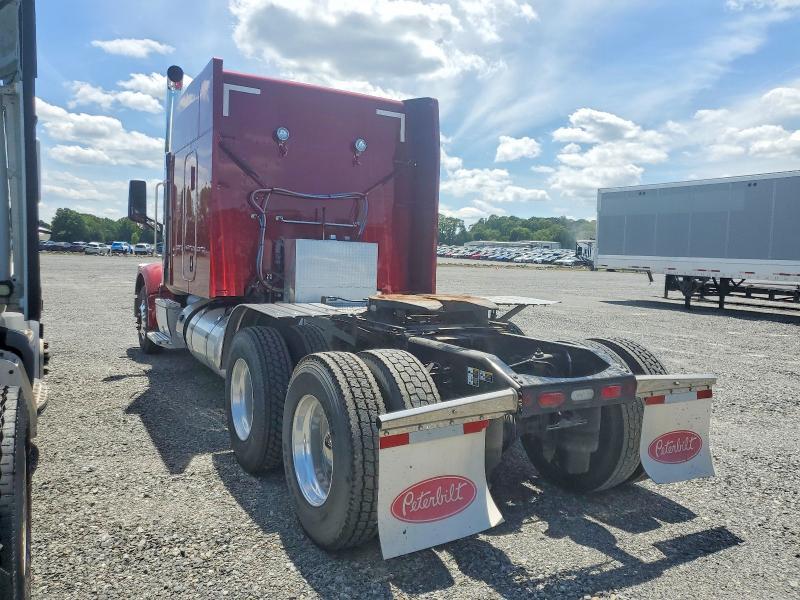 2020 Peterbilt 567 Semi Truck