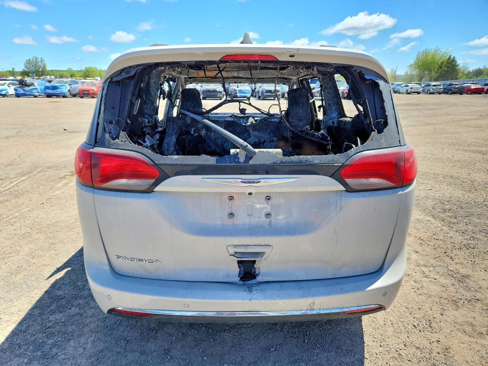 2020 Chrysler Pacifica Touring