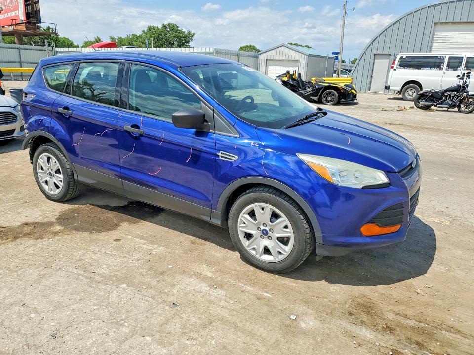 2015 Ford Escape s
