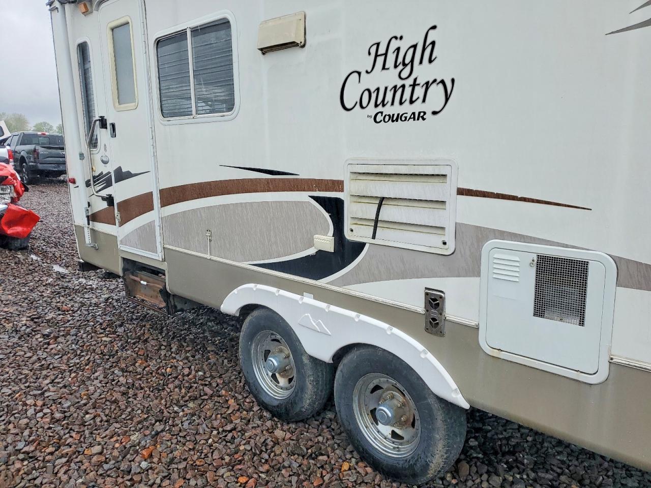 2004 Keystone Cougar Camper