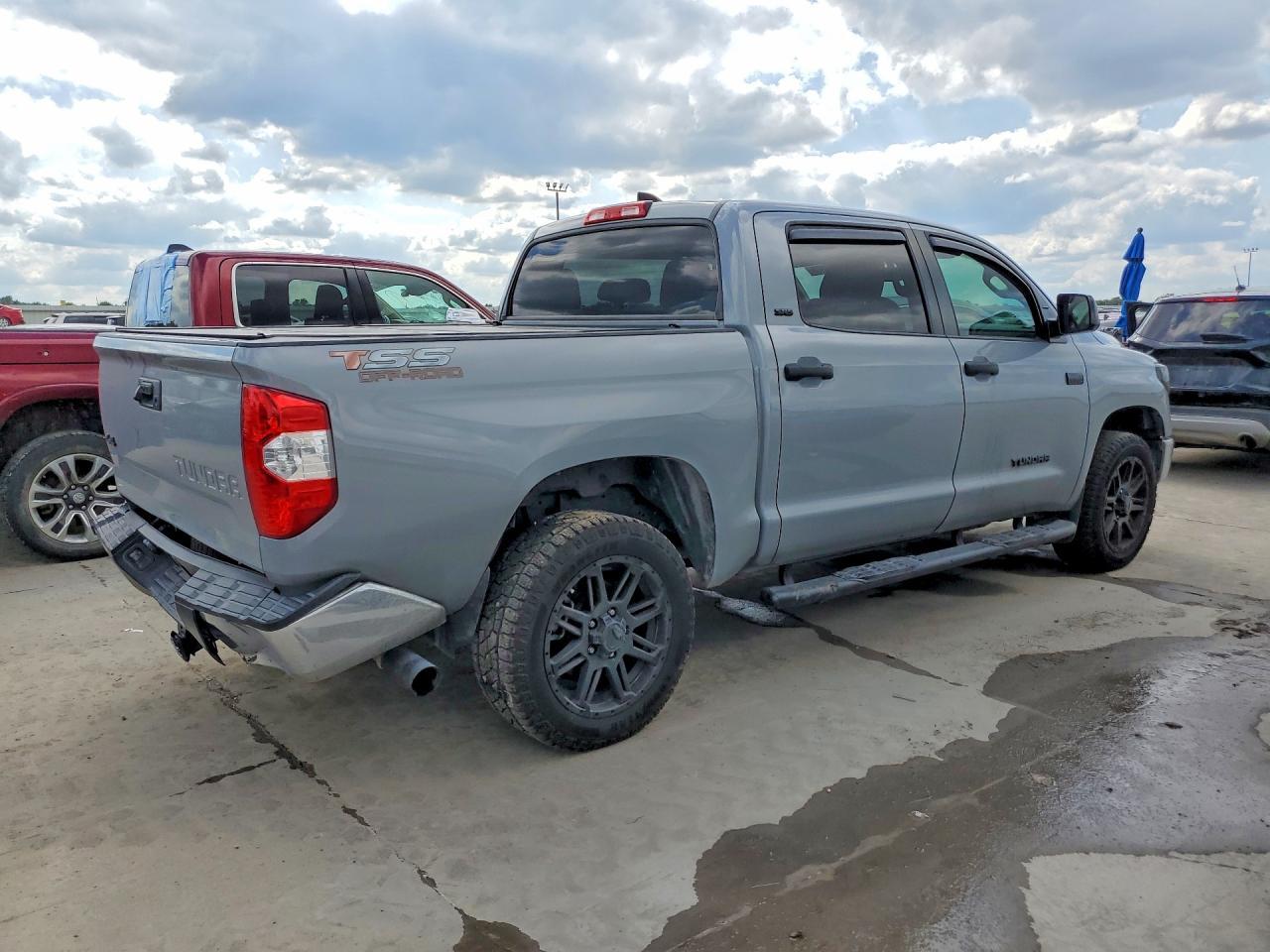 2020 Toyota Tundra SR5
