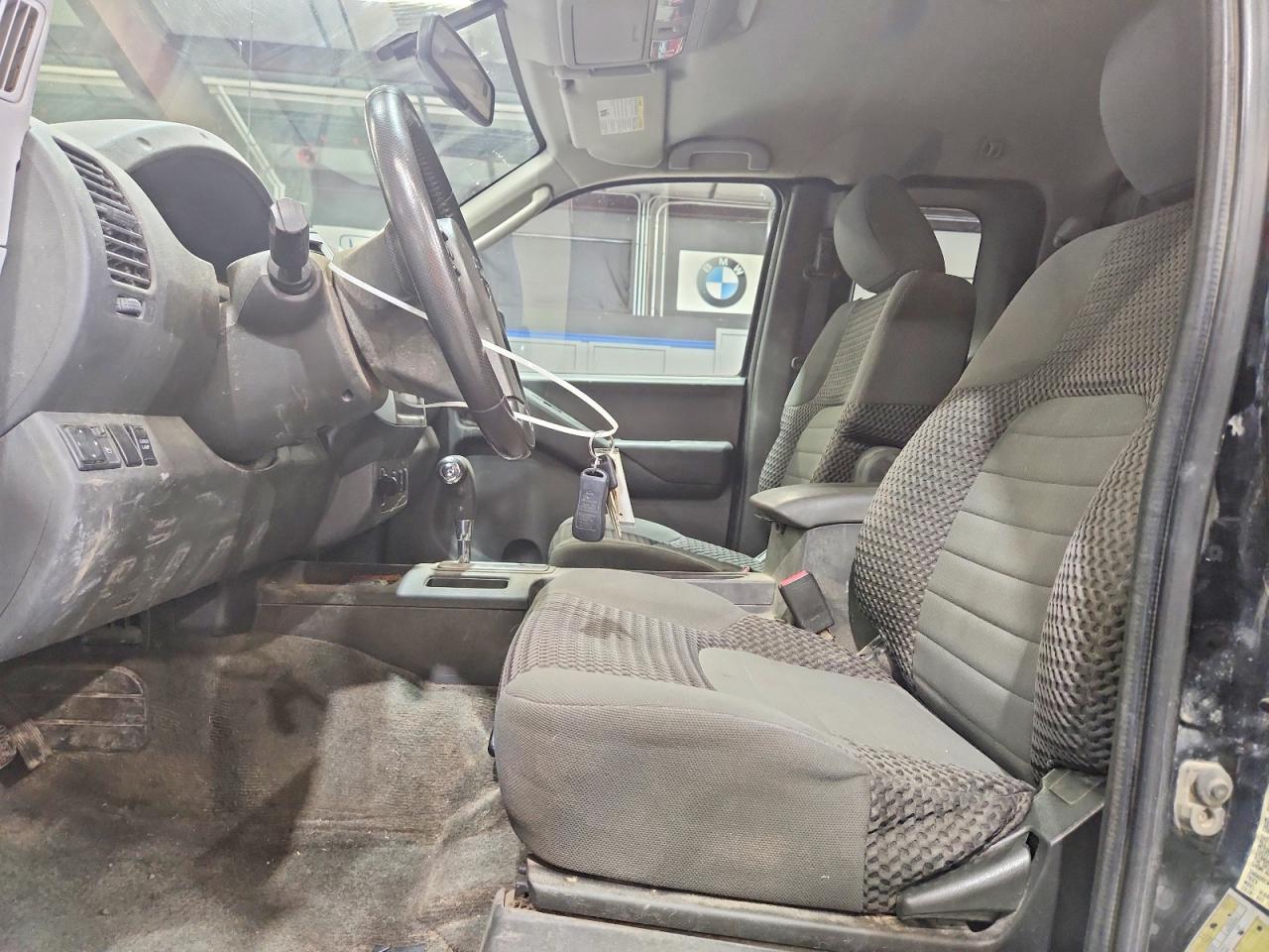 2011 Nissan Frontier SV V6