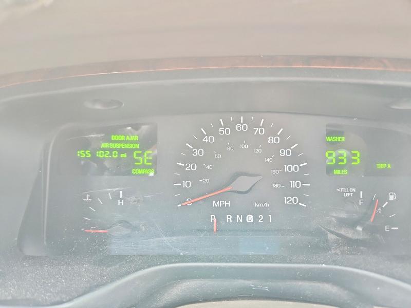1999 Lincoln Town car Signature