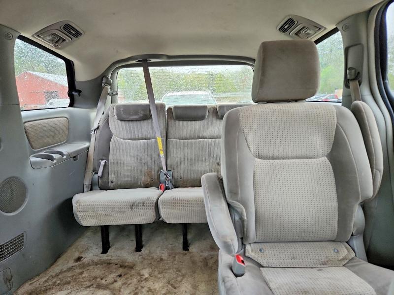 2010 Toyota Sienna le 7-passenger