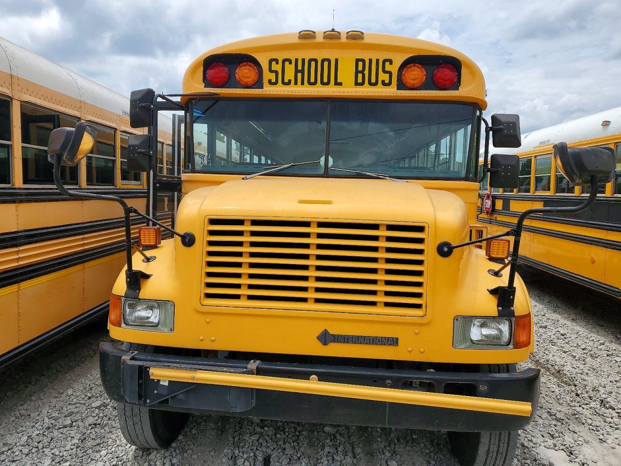 1998 International 3000 3800