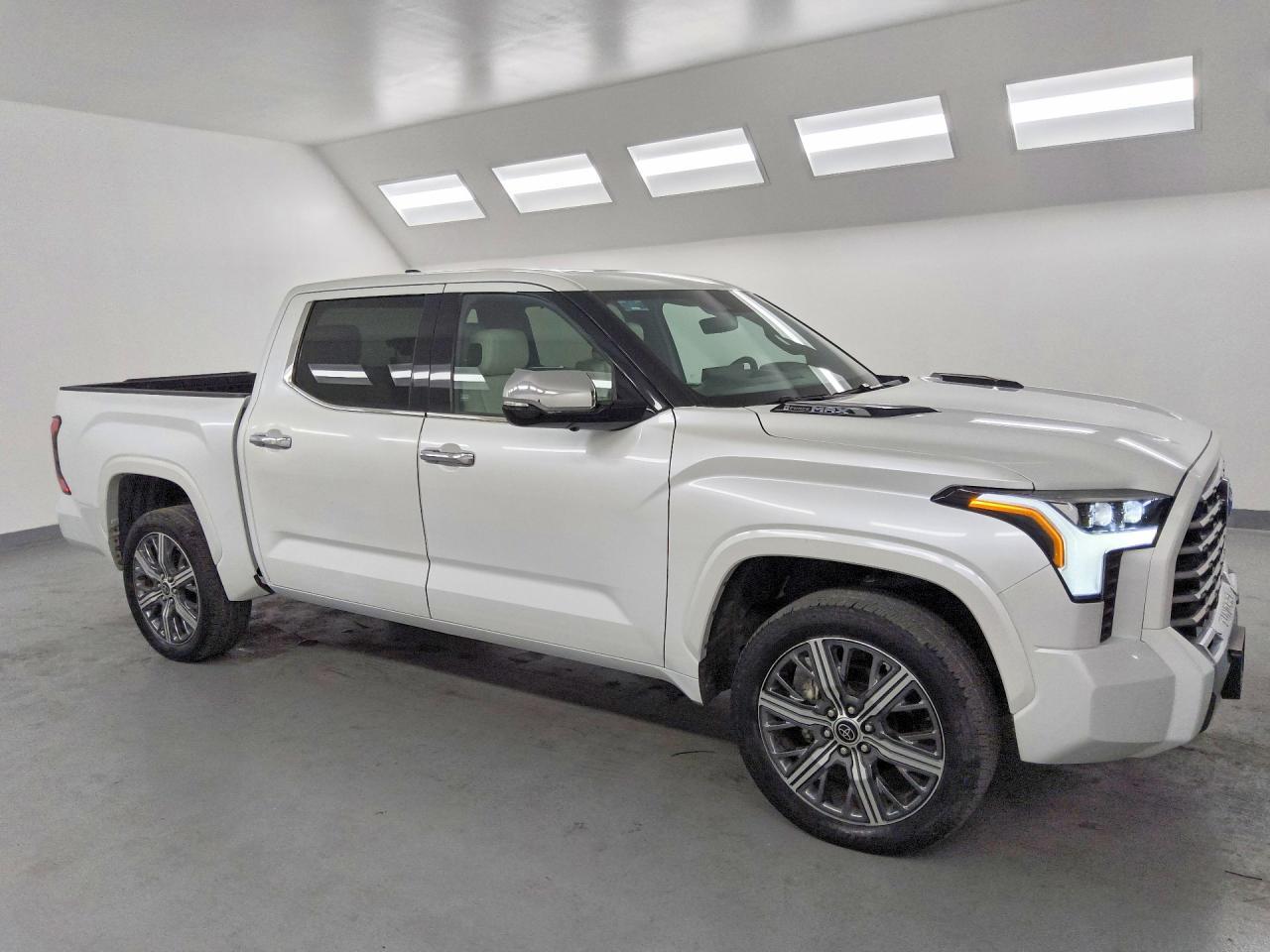2023 Toyota Tundra Crewmax Capstone