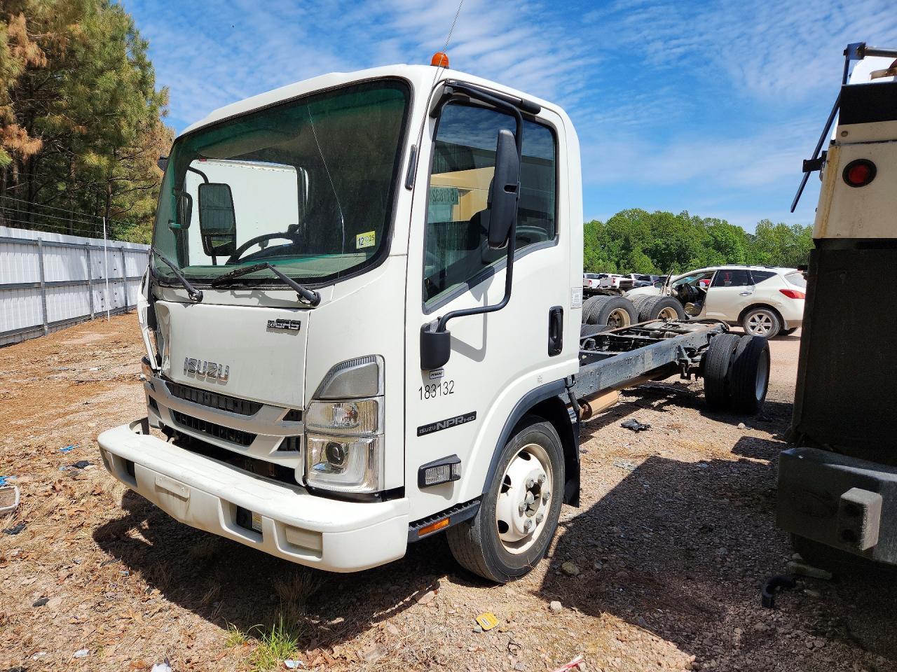 2023 Isuzu NPR HD-BOX Truck