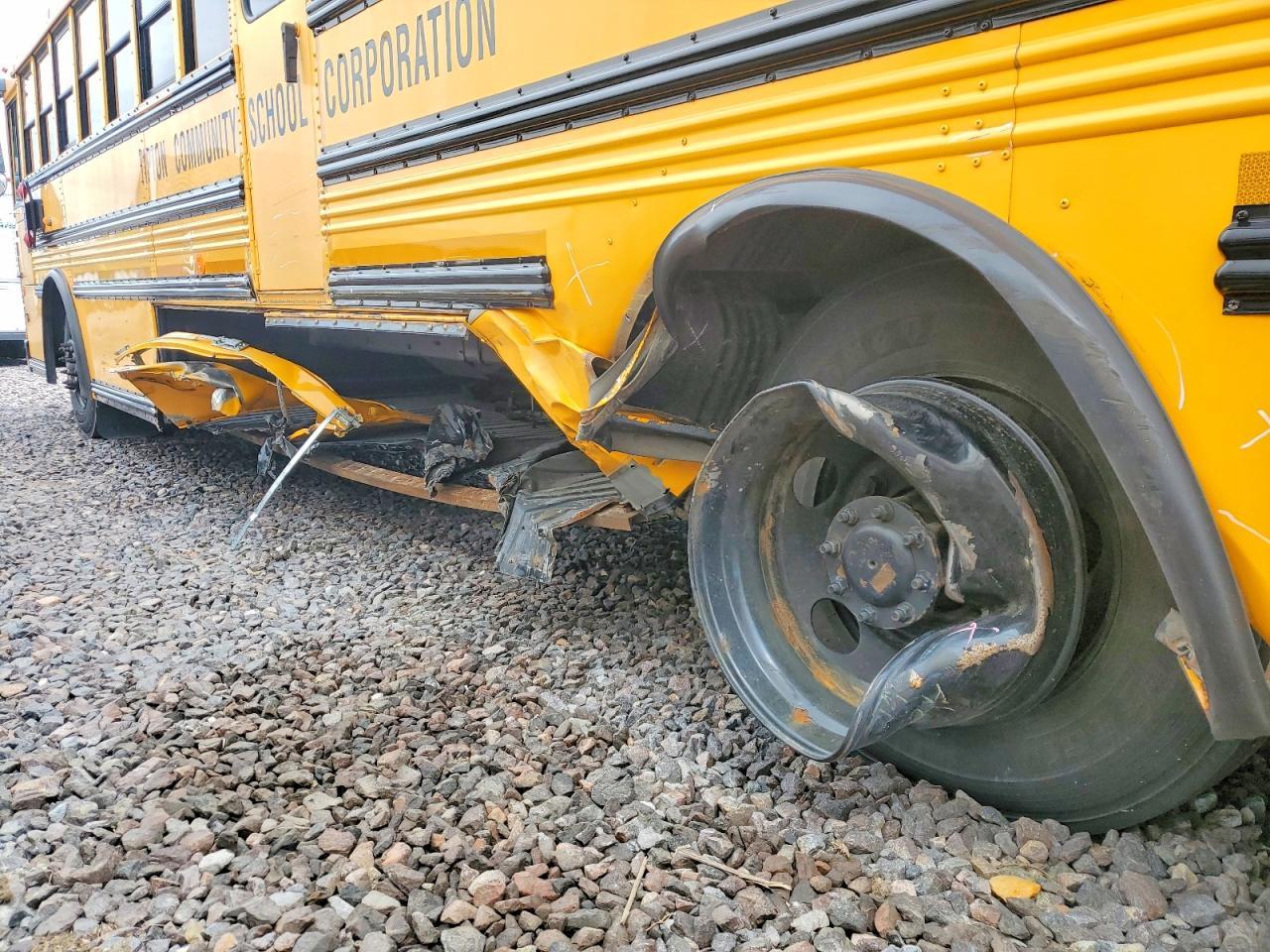 2016 Thomas School Bus